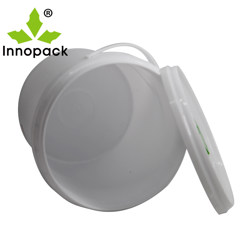 q Reusable Cheap Empty Plastic baby wet wipes canister